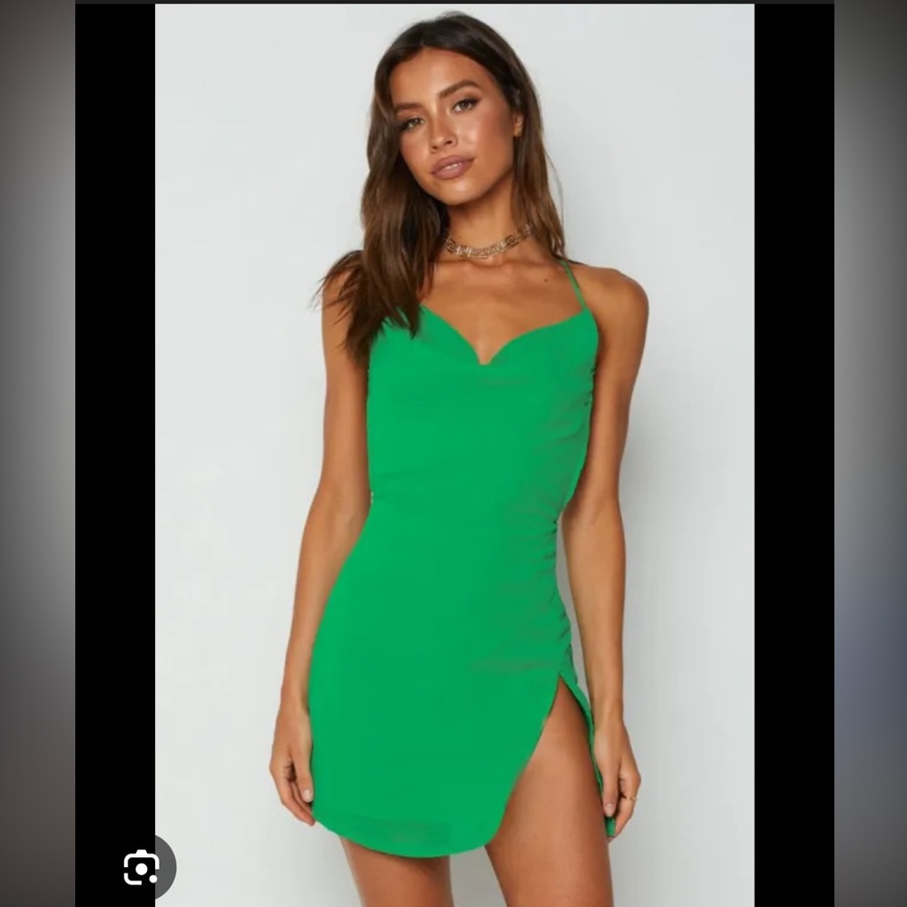 Green beginning boutique mini dress